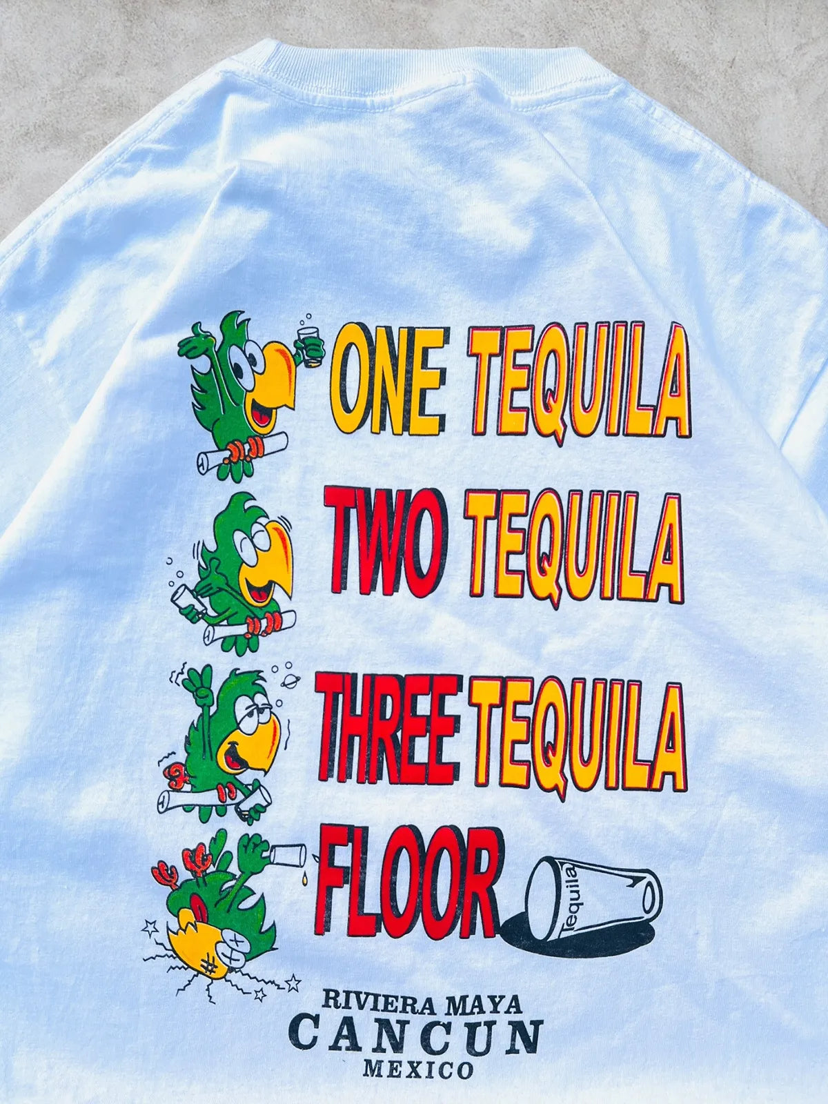 Souvenir Cancún Vintage Tee - Talla L