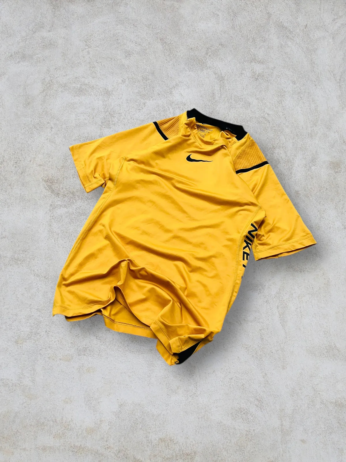 Nike Compression Tee talla S