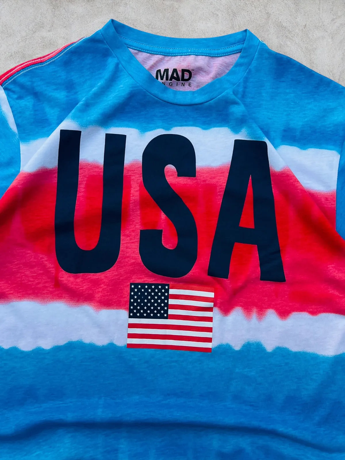 USA 🇺🇸 BY MAD talla M