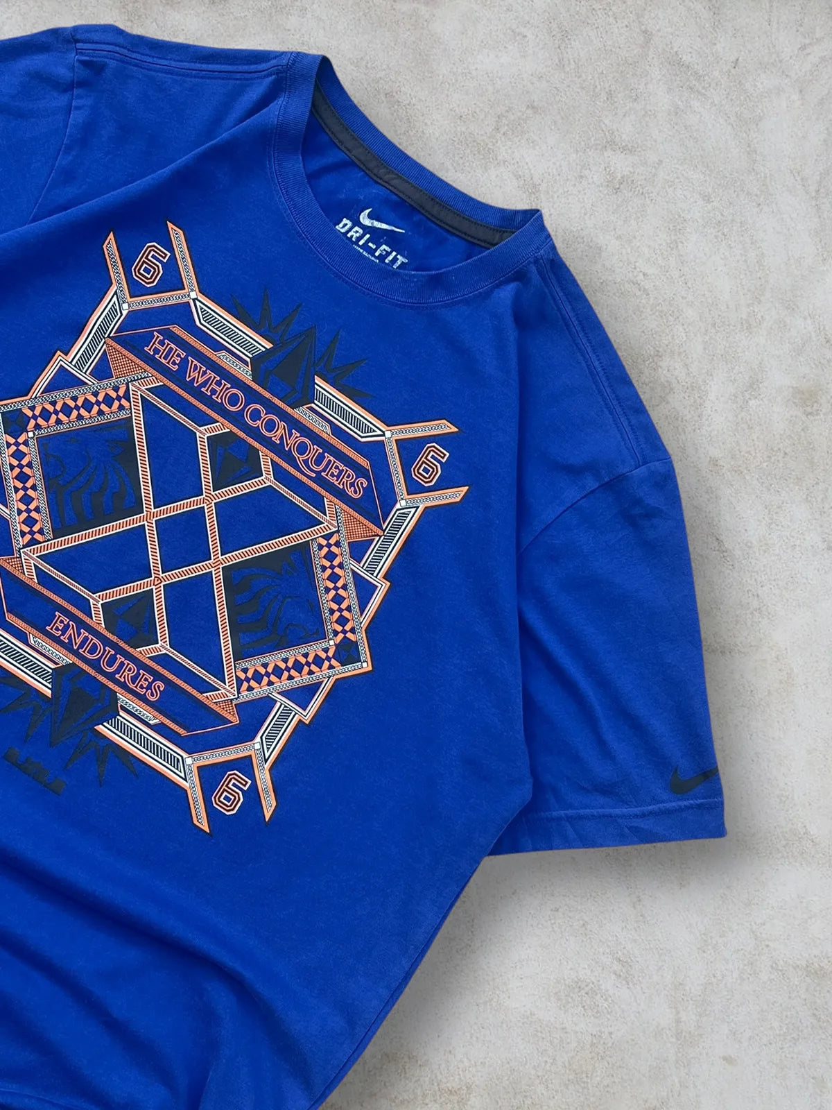 Nike LeBron James talla M