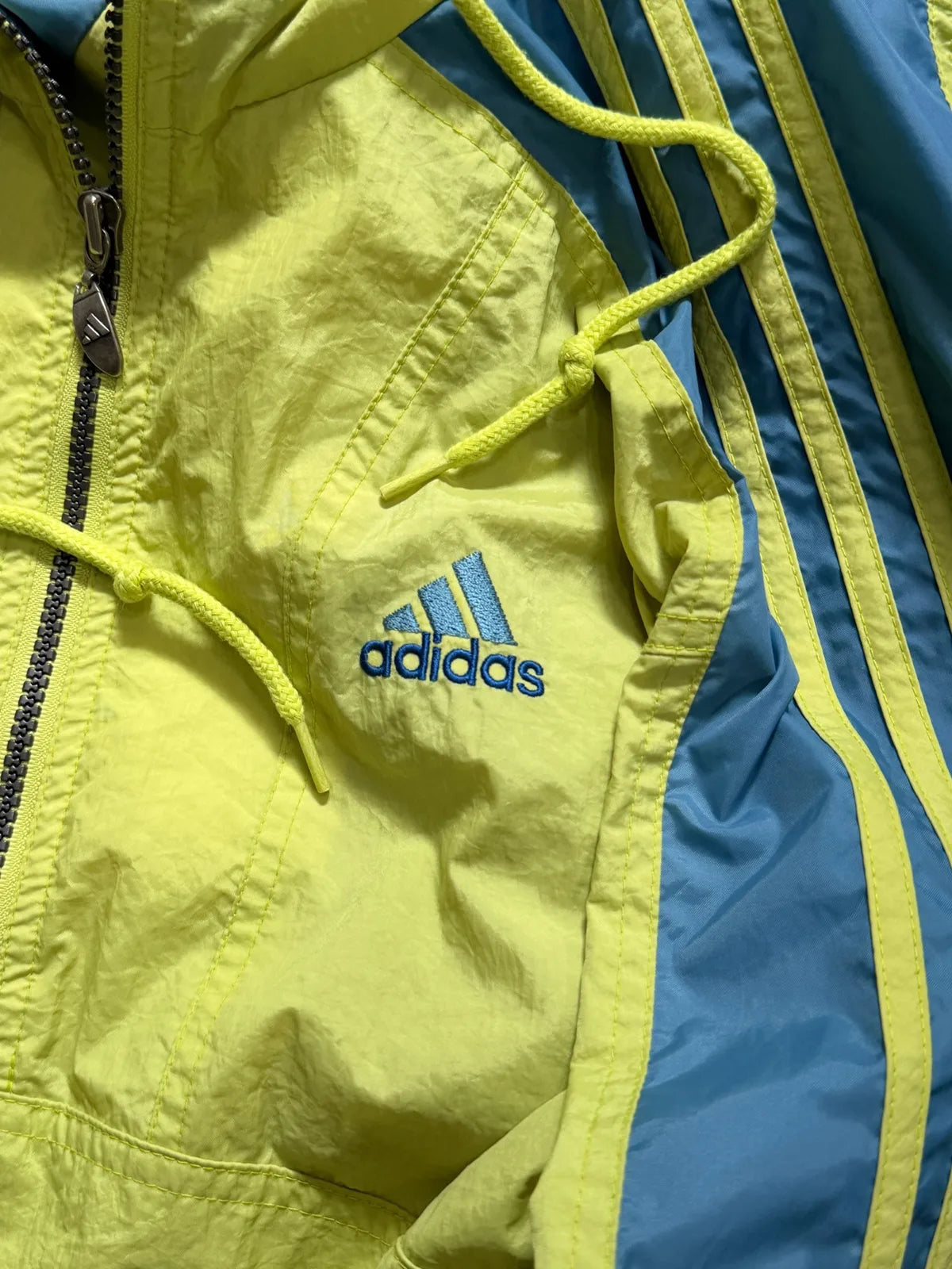 Chaqueta Adidas 2000 Vintage talla M