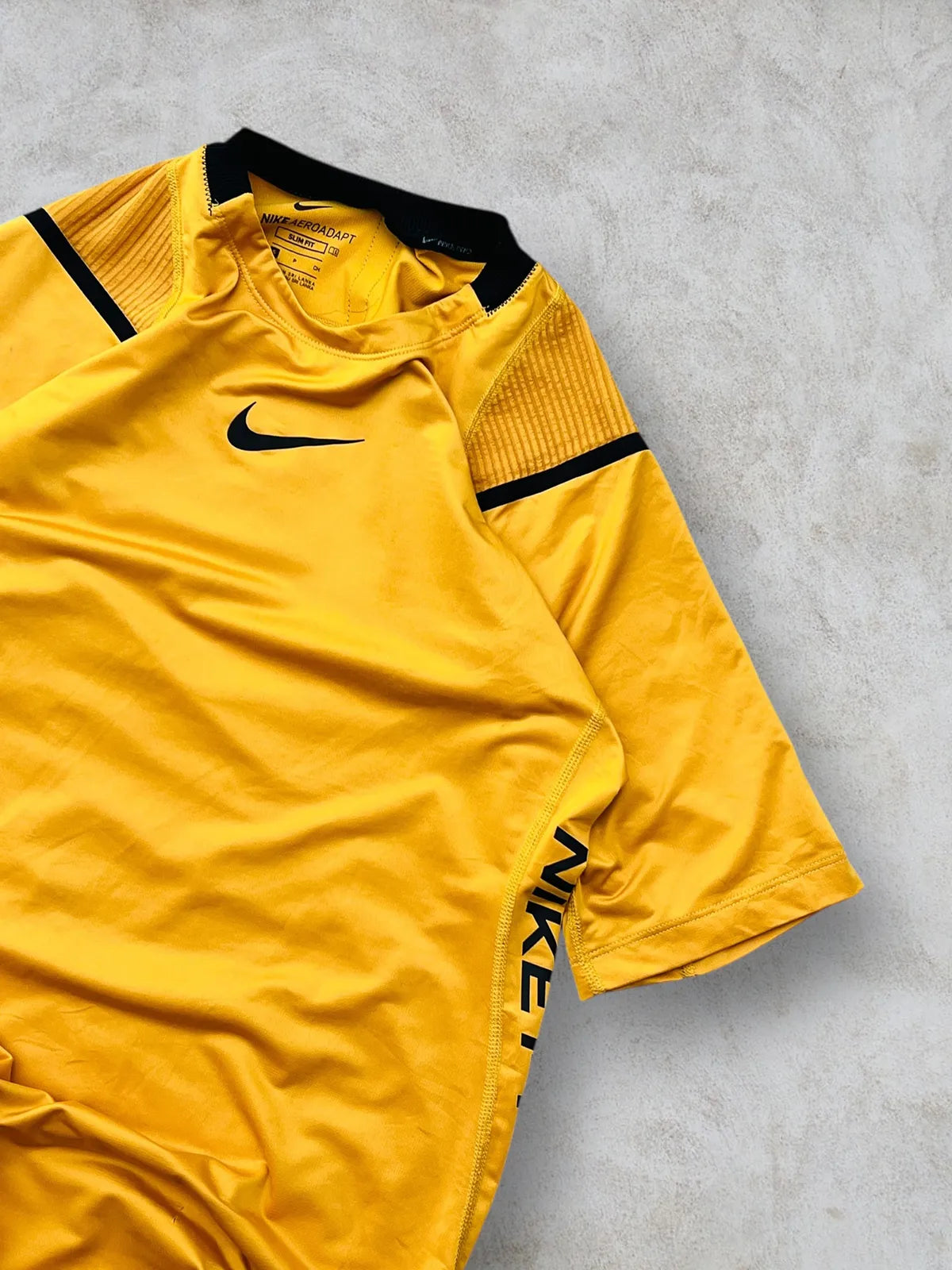 Nike Compression Tee talla S