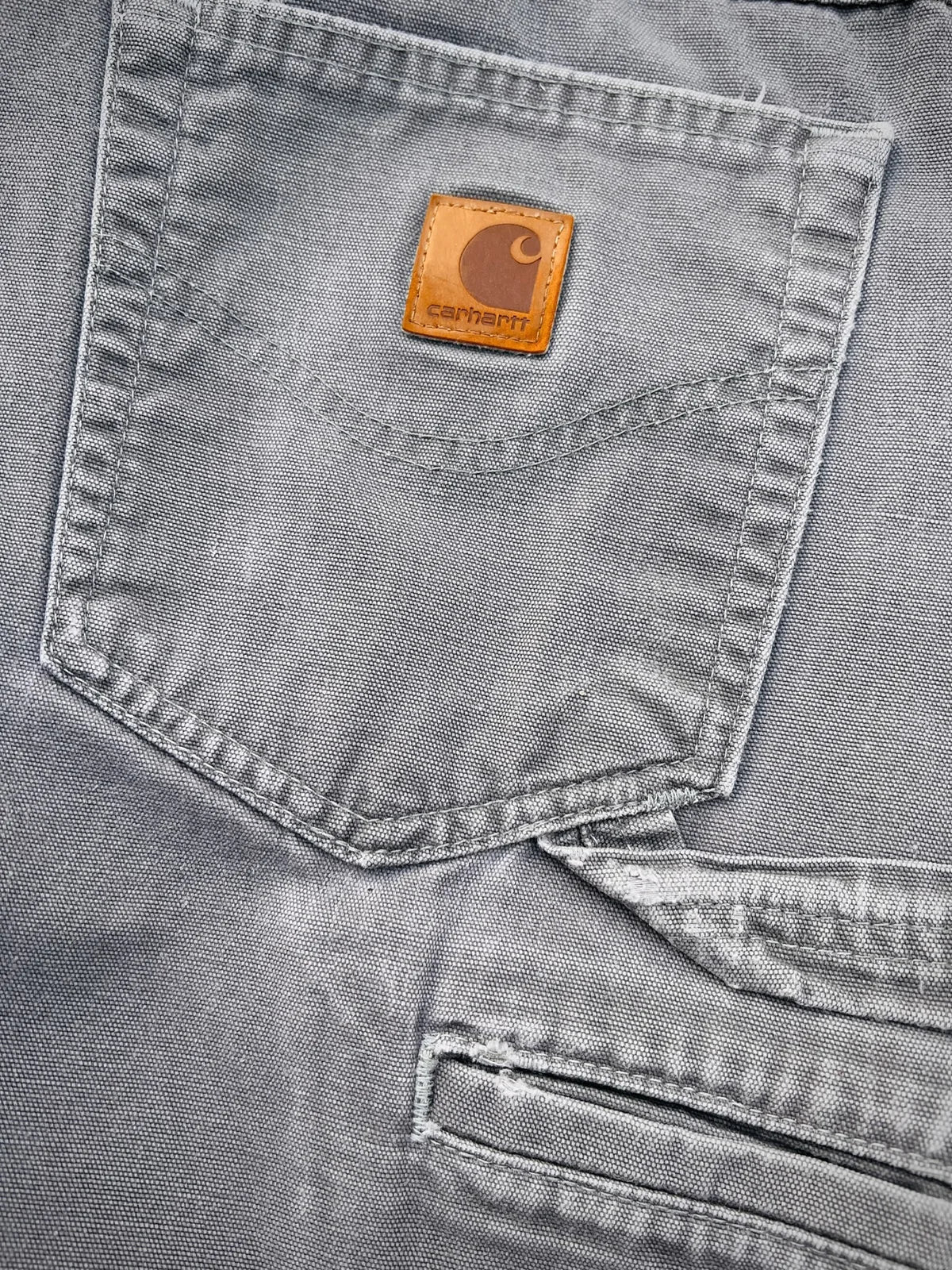 Carhartt Jeans 34x28 Fit corto y ancho