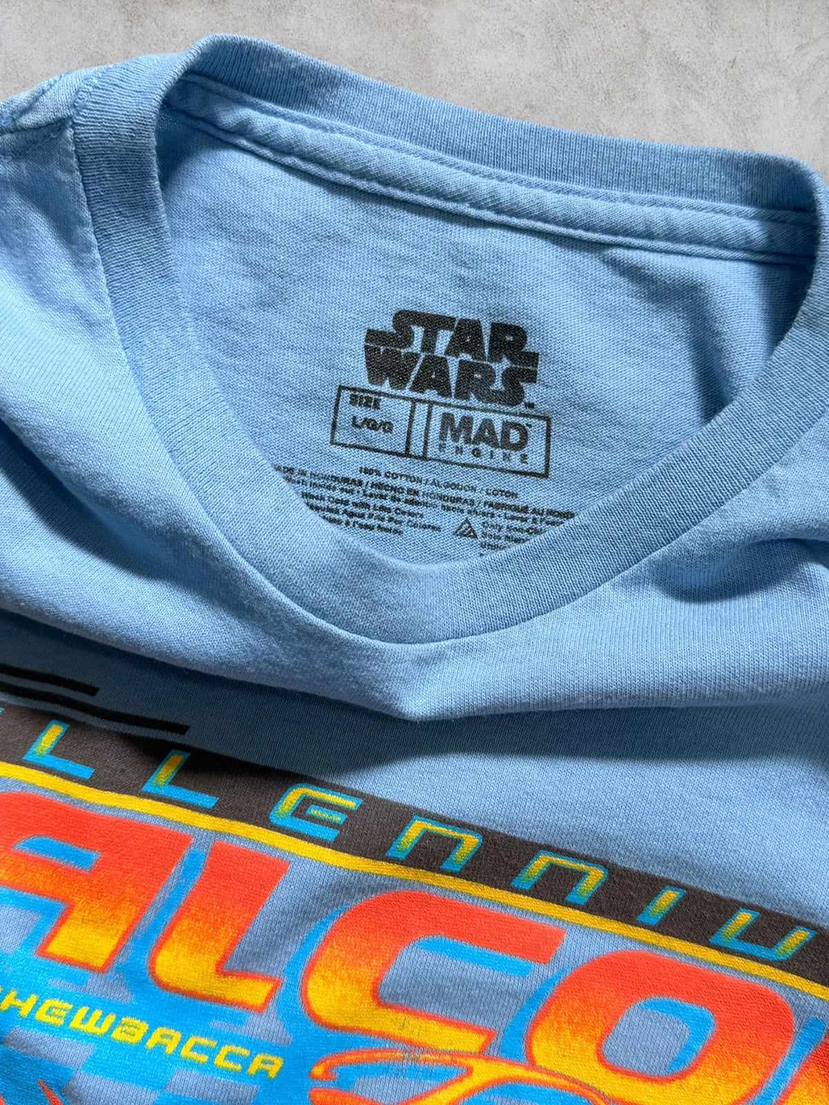 Graphic Tee Star Wars “Millenium Falcón” talla L